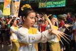 Cortege pour le Songkran ( Nouvel an bouddhiste ou festival de l eaux )