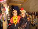 Femme Kalash et Marta, Vallee de Bumboret