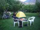 Camping dans le jardin d un hotel 4 etoiles, Minapin