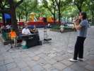 Seance karaoke dans un parc le dimanche, Shanghai
