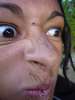 Ta face . . . 
