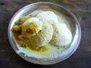 Ptit dej typique: idly, coco chutney et dhal