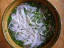 Lamen, bouillon avec des nouilles