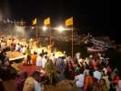 Puja sur les gates de varanasi